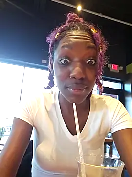 oliviaprettypussy webcam