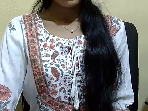 Khushi_v webcam