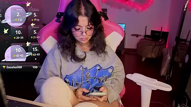 larah_uwu webcam