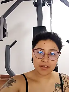 Juliexxxxtasy webcam