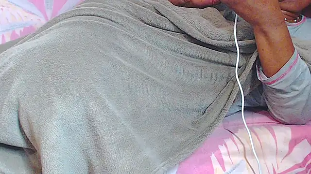 Freakyassnwildx webcam