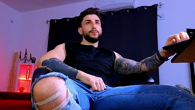 MightyAaron66 webcam