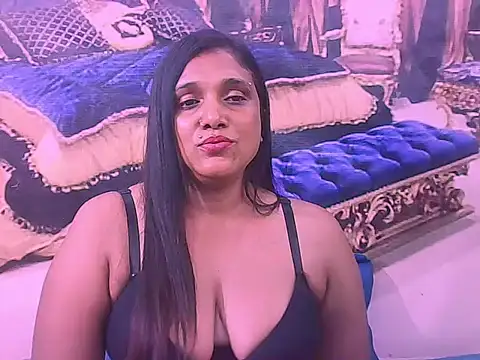 IndianSexyLady20 webcam