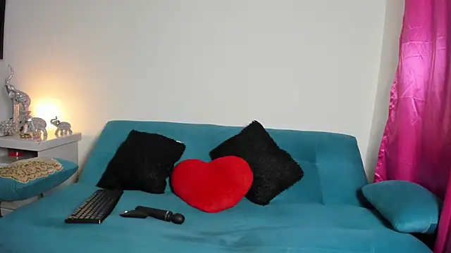 Victoria_Jonness webcam