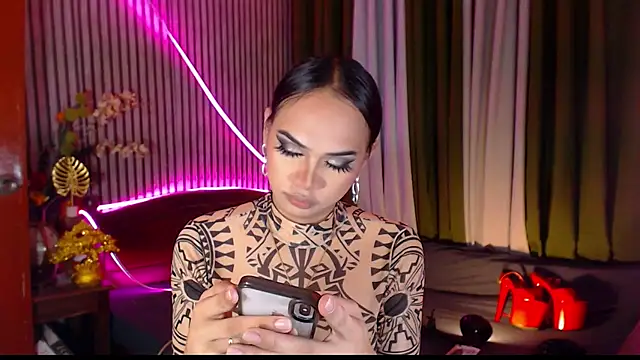 Unforgettablejulia webcam