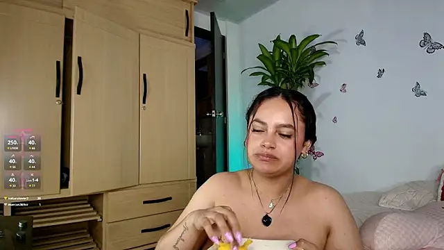 VICTORIABLACK_@xh webcam