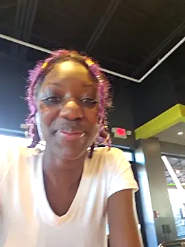 oliviaprettypussy webcam