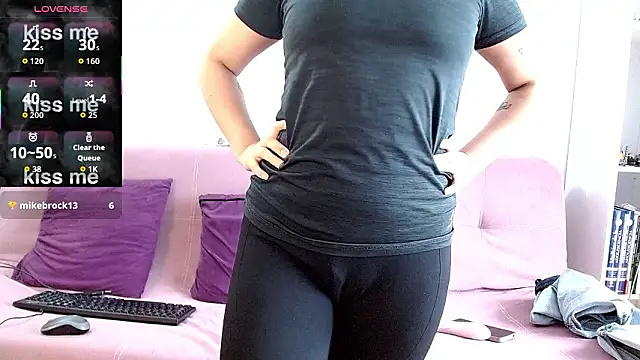 Juliexxxxtasy webcam