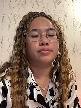 ponthip - Ponthip's free webcam