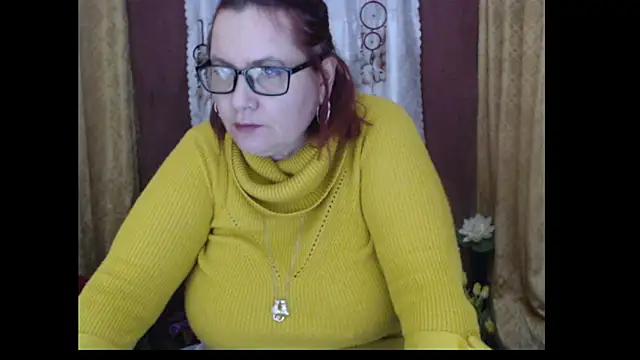 PlayfullMature webcam