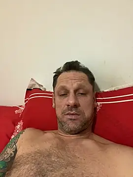 Yourhotboy_42 webcam