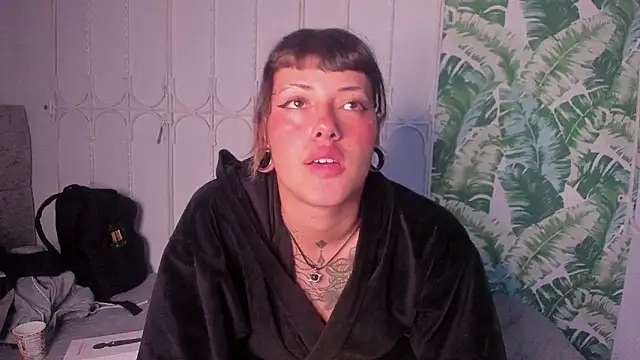 _sharlotte777 webcam