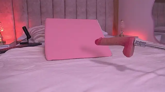 sam_lewins (F young) - ride dildo