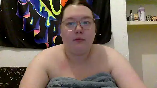 Sexycurvyemilyy webcam