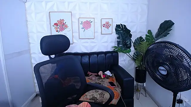 Valentinaa_mature webcam