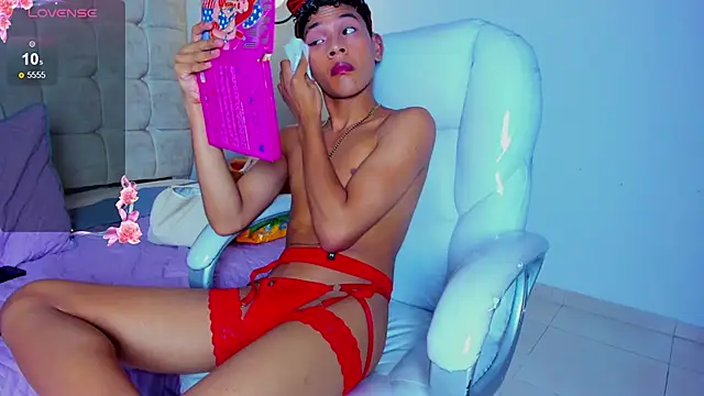 twink_royale18 webcam