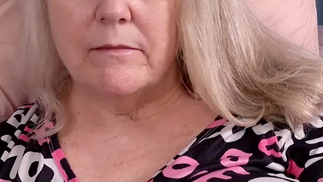 Kaitlyn_Winters webcam