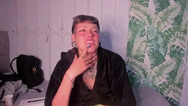 _sharlotte777 webcam