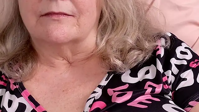 Kaitlyn_Winters webcam