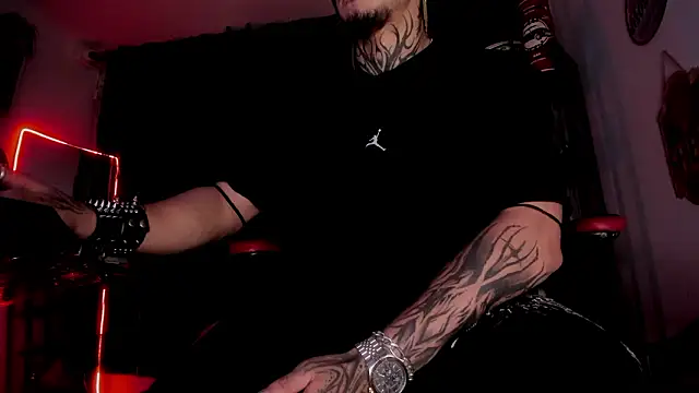 the_beast_master_ webcam