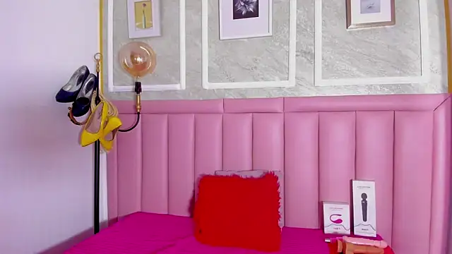 HoollyHendrix webcam