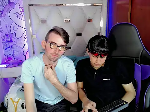 Top_and_bottom webcam