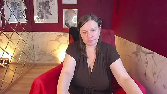 KellyPerfection webcam