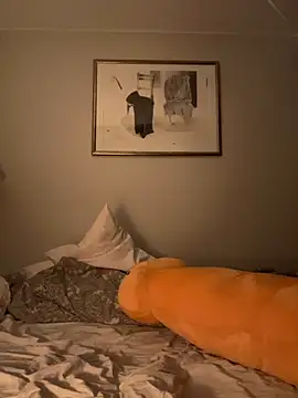 justsomeoneuknow - Justsomeoneuknow's free webcam - UK Sex Cams