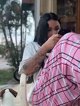 Pretty_Isadora webcam