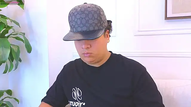 Naim_Bennetsex webcam