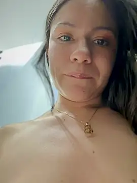 CHARLOTTE__05 webcam