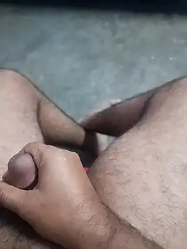 trainedbend28 - TrainedBend28's free webcam - UK Sex Cams