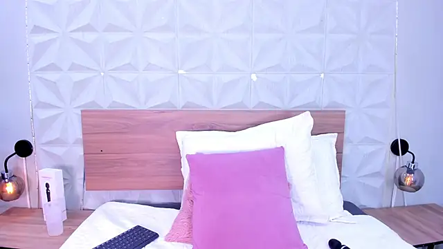 Stacey_white_ webcam