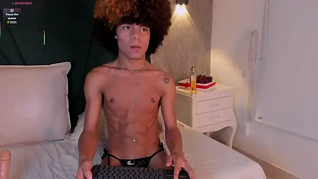 Alexiis_Etereo webcam