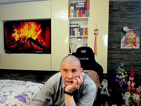 SpartacusDaddy48 webcam