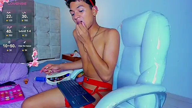 twink_royale18 webcam