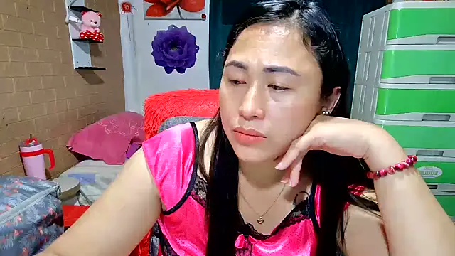 Ugly-Filipina webcam