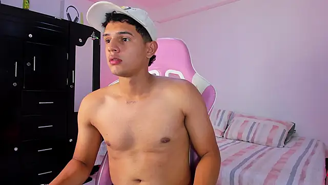 Adrian_Prime_ webcam