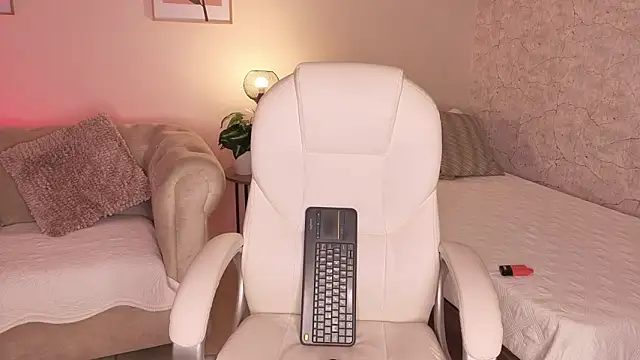 DahianaWalcott webcam