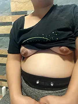 squirtshantal webcam