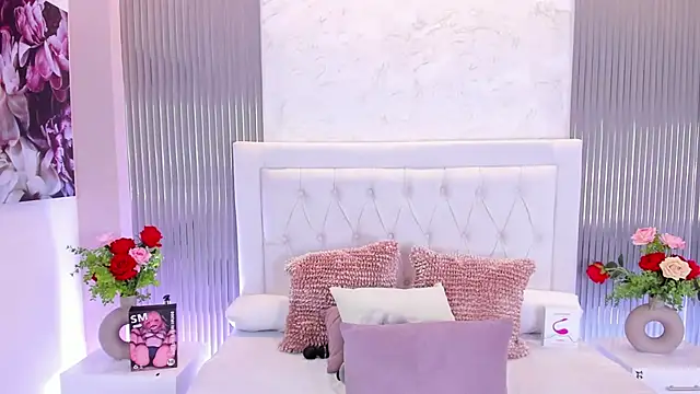 MelodySweetHoney webcam