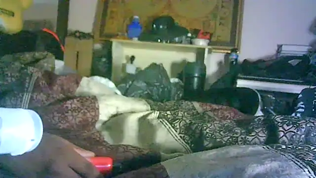 ON3YOULLN3VER_FIR3 webcam