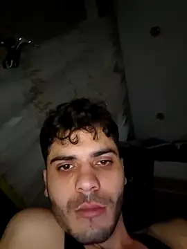 Handsomeboy3344 webcam