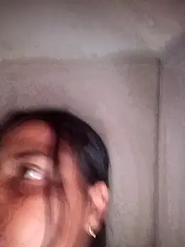 Giselabrunette25 webcam