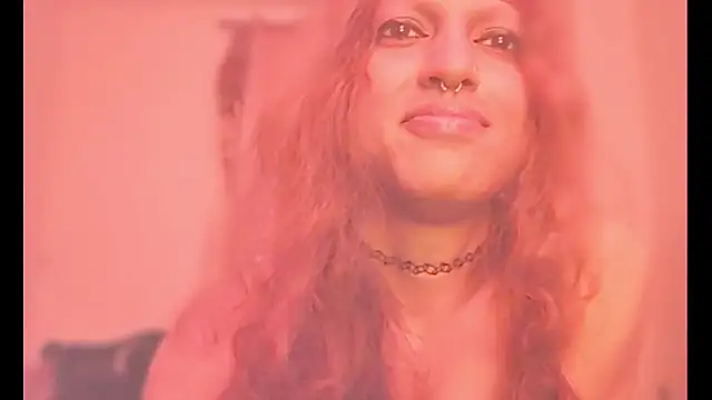 MmmMonikaBabie webcam