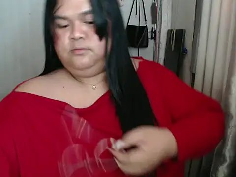 Naughty_alfrea webcam