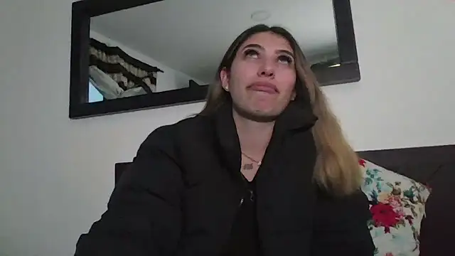 AliceTeenager___ webcam