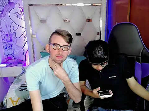 Top_and_bottom webcam