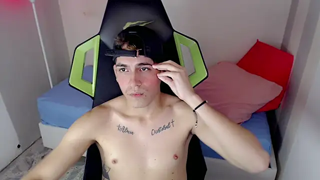 Bby_cash_ webcam