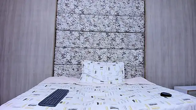 frank_jhonsson - Frank_jhonsson's free webcam - UK Sex Cams